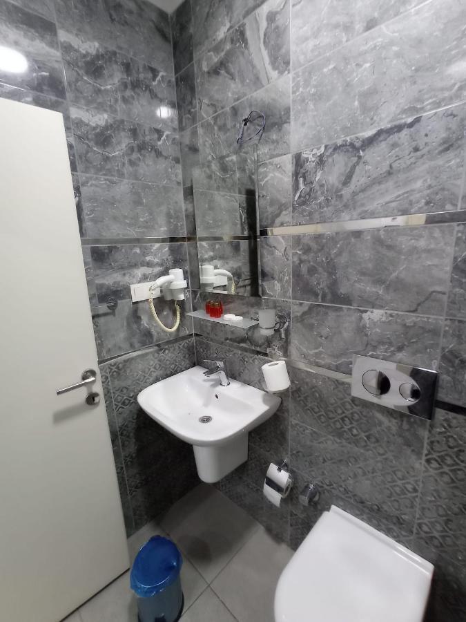 Emin Konak Hotel Истанбул Екстериор снимка